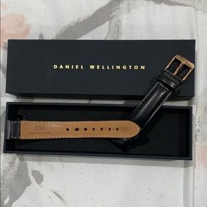Daniel Wellington Leather Strap